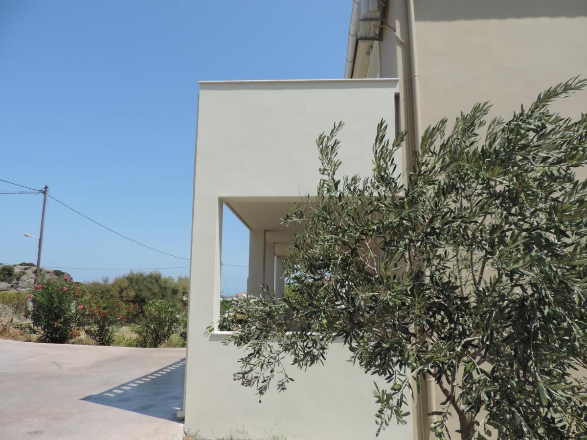 Fotis Apartments Skala Neon Kydonion Eksteriør bilde